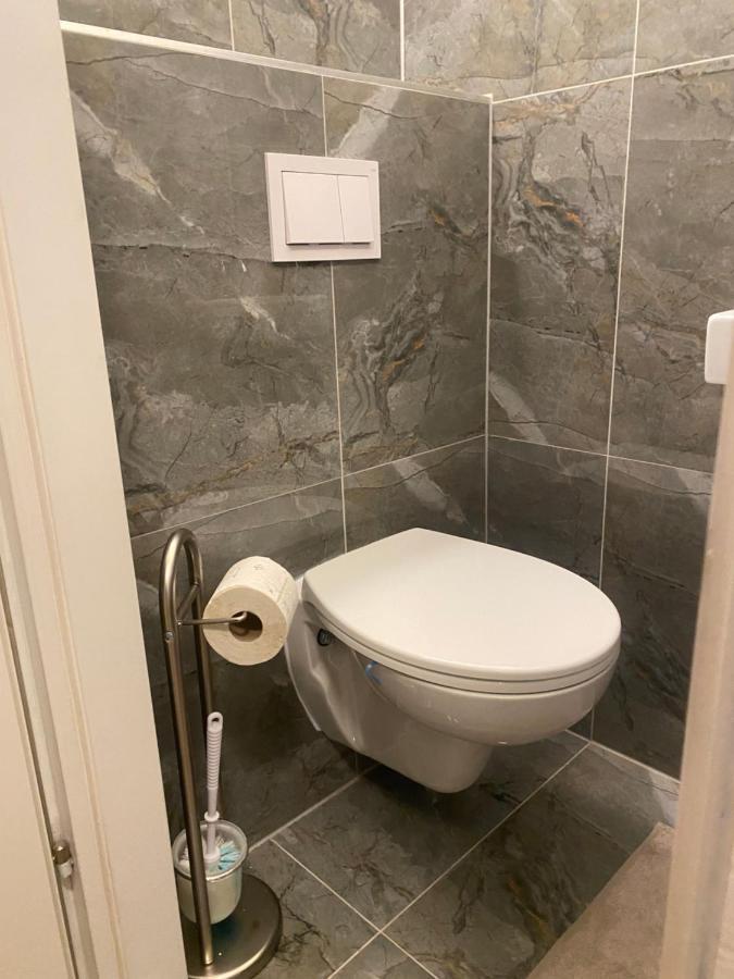 Flatprovider Hp Apartment Viena Exterior foto